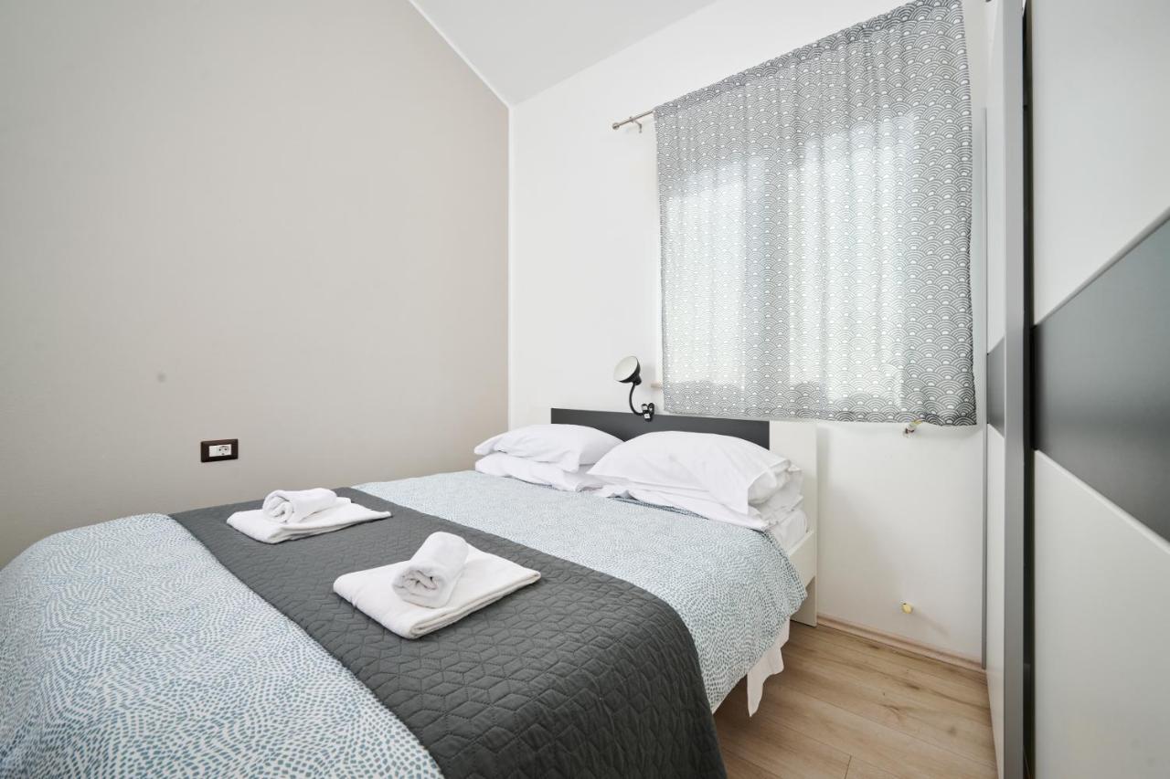 Ferienwohnung Aisha Brtonigla Exterior foto